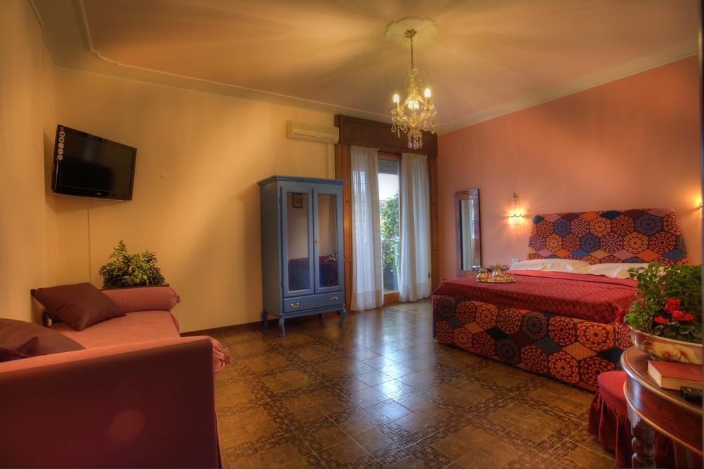 Arte Nel Centro Bed and Breakfast Verona Esterno foto